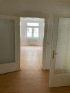 Limbach-Oberfrohna Günstige und großzügige 2-Zimmer mit Laminat in ruhiger Lage! EBK mgl. Wohnung mieten