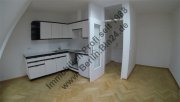 Berlin Dachgeschoss - Kleine Single Wohnung in Berlin - Lichterfelde - Parkettfußboden - Duschbad Wohnung mieten