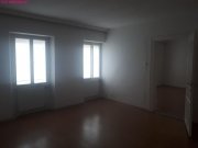 Bruck an der Leitha Schöne 2 - ZIMMER Wohnung mit Balkon! Wohnung mieten