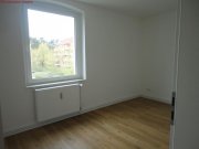 Genthin sanierte helle freundliche 3 Zimmer Wohnung in der Hasenholztrift 10 im 1.OG rechts Wohnung mieten