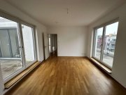 Frankfurt am Main Moderne Penthouse-Wohnung mit 3 Dachterrassen Wohnung mieten