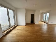 Frankfurt am Main Moderne Penthouse-Wohnung mit 3 Dachterrassen Wohnung mieten