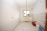 Rodgau DIETZ: Neu-Renovierte 3-Zimmer-Wohnung mit 2 Balkone, 2 Bäder inklusive 2 Tiefgaragenstellplätze! Wohnung mieten