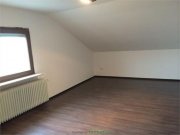 Hattersheim am Main +++ Renovierte 3 Zi. DG Whg. für Pärchen oder Singles!!! Wohnung mieten