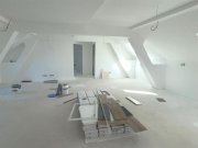 Kirchheimbolanden EUPORA® Immobilien: "Erstbezug", sanierte DG-Wohnung in der Altstadt in Kirchheimbolanden. Wohnung mieten