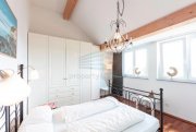 München Lichtdurchflutete 3-Zimmer-Dachgeschosswohnung Wohnung mieten