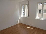 Nürnberg N-St. Lorenz: 3-Zi-Whg. (1. OG oh. Lift), Tageslichtbad, Stellplatz optional - mitten in der Altstadt Wohnung mieten