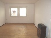 Nürnberg N-Seeleinsbühl: 4-Zi-Whg. (1. OG oh. Lift), Holzdielenböden, Bad m.Badewanne - provisionsfrei Wohnung mieten