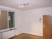 Nürnberg N-Steinbühl: 2-Zi-Whg. (EG), Parkett, Pantry-Küche, Bad mit Dusche, zentrale Lage Wohnung mieten