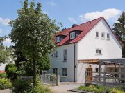 Erfurt (EF0136_M) Erfurt: Hochheim, kleine 2-Zimmer-Mansardenwohnung in ruhigem Wohnhaus mit Garten, nahe zur EGA, WLAN inkl. Wohnung